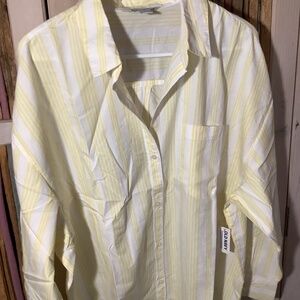 Old Navy Boyfriend Shirt NWT